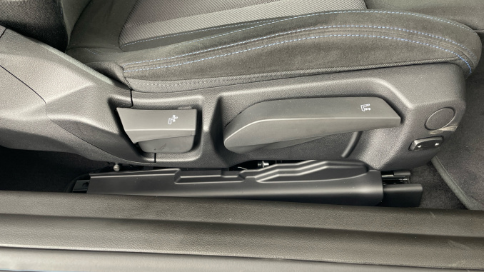 BMW 2 Series 220i M Sport 2dr Step Auto Petrol Coupe - Image 45